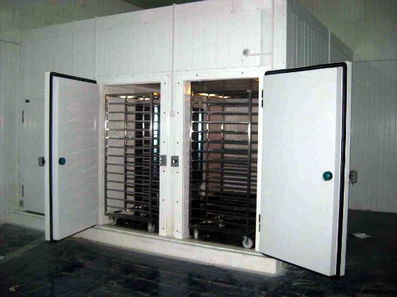 Ремонт промышленных холодильников в Краснознаменске с выездом | Вызов мастера по холодильникам на дом